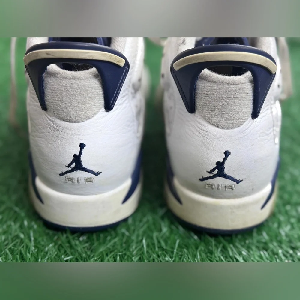 Jordan 6 Retro Midnight‎ Navy (2022) (GS) Size 7Y